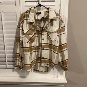 Medium. Shacket. Brand new. Brown and cream.